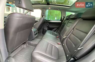 Внедорожник / Кроссовер Volkswagen Touareg 2013 в 