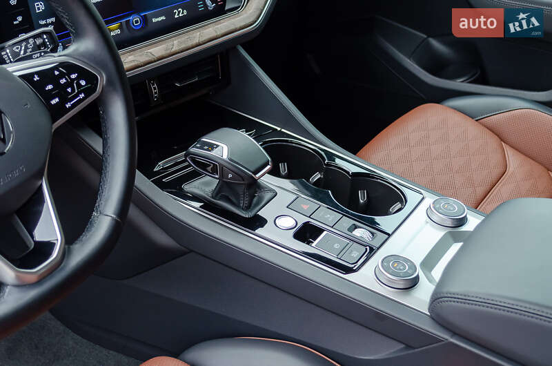 Внедорожник / Кроссовер Volkswagen Touareg 2021 в Киеве
