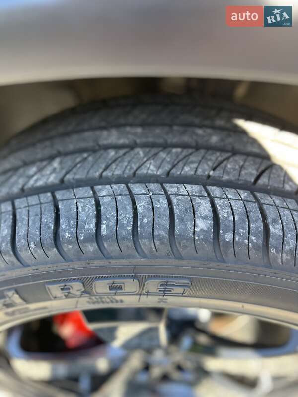 Внедорожник / Кроссовер Volkswagen Touareg 2014 в Новоднестровске