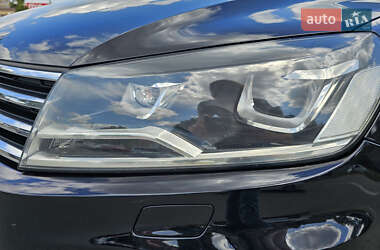 Внедорожник / Кроссовер Volkswagen Touareg 2015 в 
