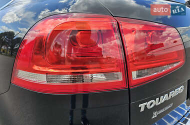 Внедорожник / Кроссовер Volkswagen Touareg 2015 в 