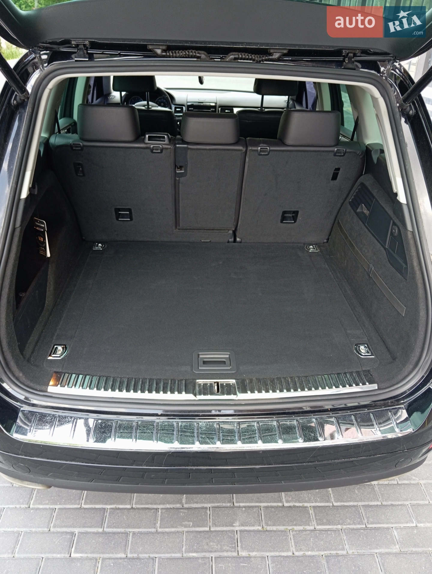 2011 Volkswagen Touareg - мініатюра 13