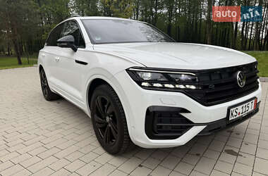 Внедорожник / Кроссовер Volkswagen Touareg 2022 в 