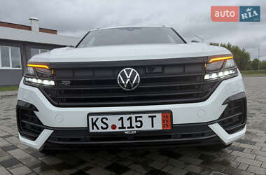 Внедорожник / Кроссовер Volkswagen Touareg 2022 в 