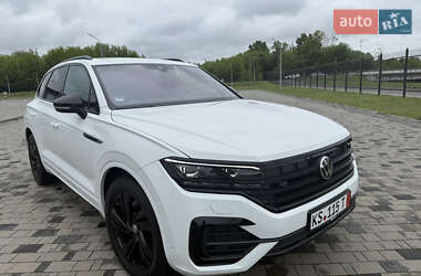 Внедорожник / Кроссовер Volkswagen Touareg 2022 в 