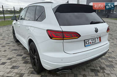Внедорожник / Кроссовер Volkswagen Touareg 2022 в 