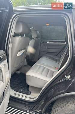 Позашляховик / Кросовер Volkswagen Touareg 2005 в 