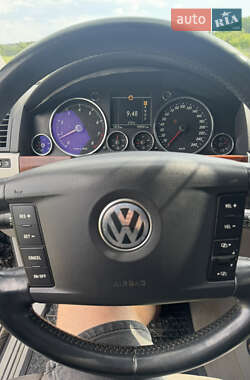 Позашляховик / Кросовер Volkswagen Touareg 2005 в 