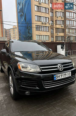 Внедорожник / Кроссовер Volkswagen Touareg 2010 в Одессе