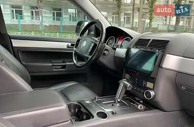 Позашляховик / Кросовер Volkswagen Touareg 2008 в 