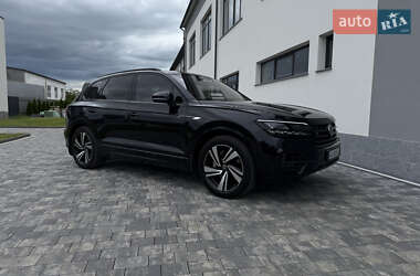 Внедорожник / Кроссовер Volkswagen Touareg 2022 в 