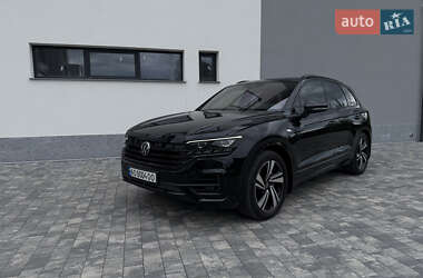 Внедорожник / Кроссовер Volkswagen Touareg 2022 в 