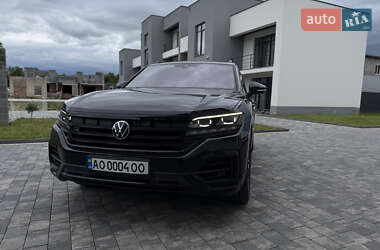 Внедорожник / Кроссовер Volkswagen Touareg 2022 в 