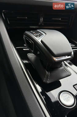 Внедорожник / Кроссовер Volkswagen Touareg 2022 в 