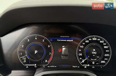 Внедорожник / Кроссовер Volkswagen Touareg 2022 в 