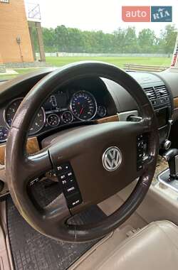 Внедорожник / Кроссовер Volkswagen Touareg 2009 в 