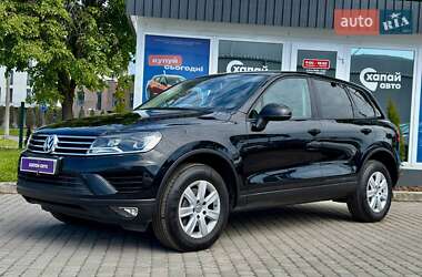 Внедорожник / Кроссовер Volkswagen Touareg 2016 в Львове