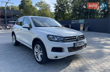 Внедорожник / Кроссовер Volkswagen Touareg 2013 в Трускавце