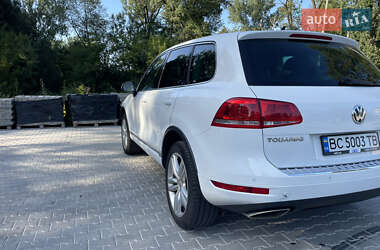 Внедорожник / Кроссовер Volkswagen Touareg 2013 в 