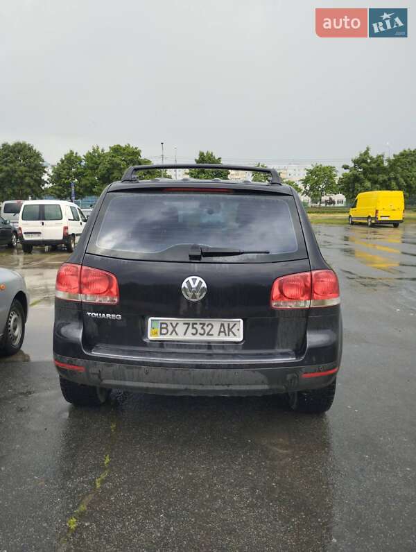 Внедорожник / Кроссовер Volkswagen Touareg 2003 в Славуте