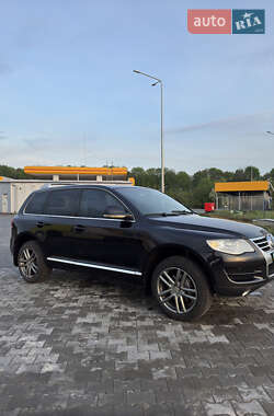 Внедорожник / Кроссовер Volkswagen Touareg 2008 в Луцке