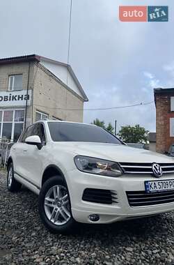 Внедорожник / Кроссовер Volkswagen Touareg 2011 в Смеле