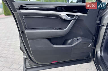 Позашляховик / Кросовер Volkswagen Touareg 2020 в 