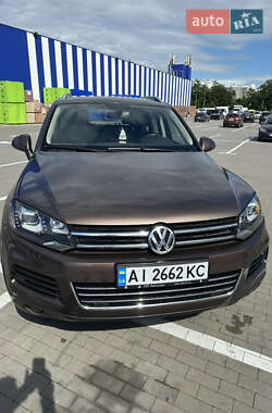 Позашляховик / Кросовер Volkswagen Touareg 2013 в 