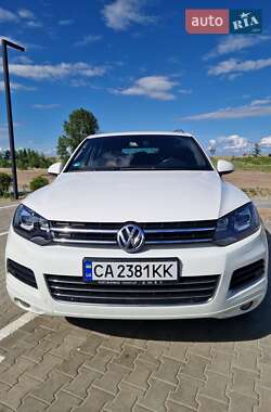 Позашляховик / Кросовер Volkswagen Touareg 2013 в Черкасах