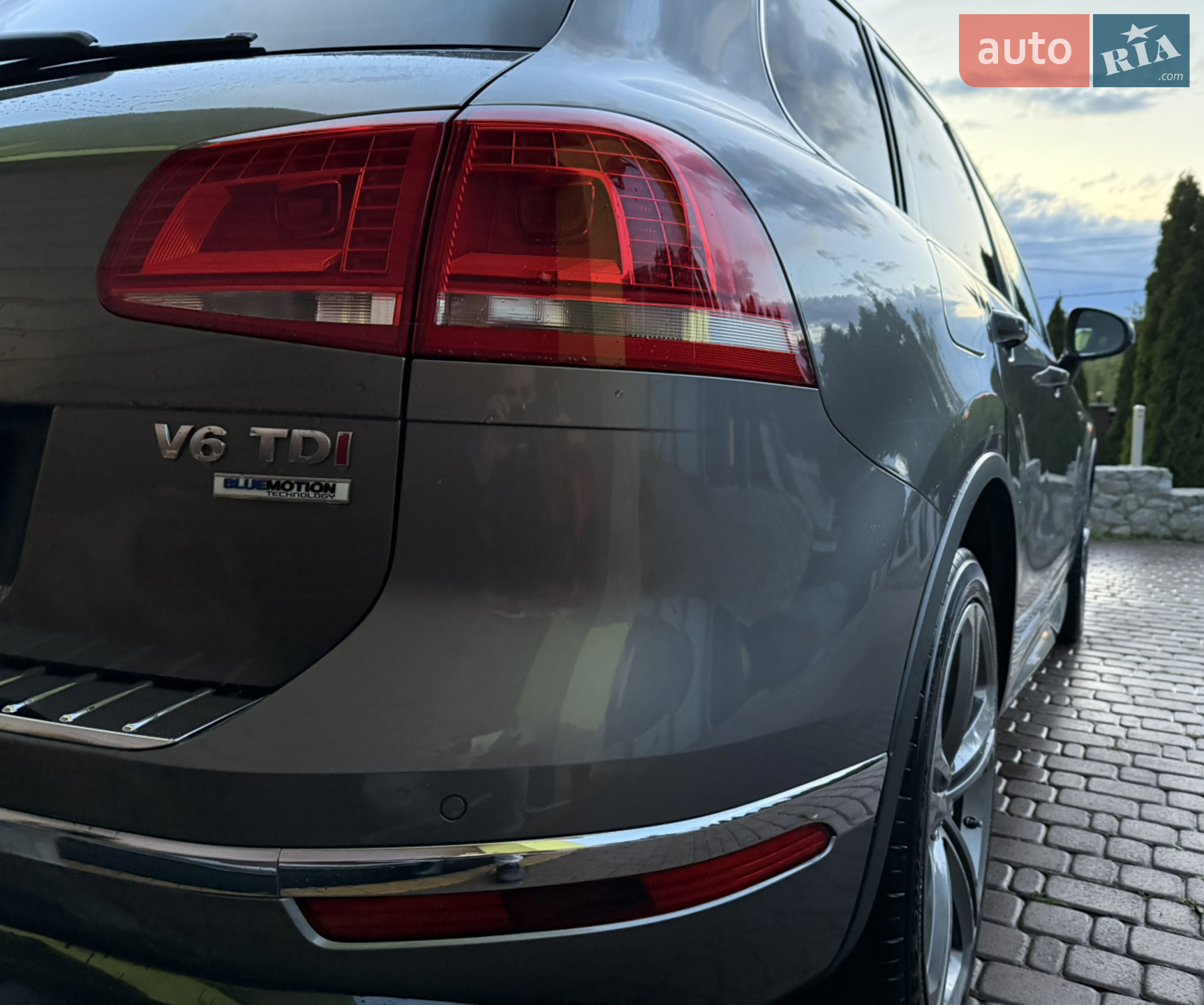 2016 Volkswagen Touareg - мініатюра 11