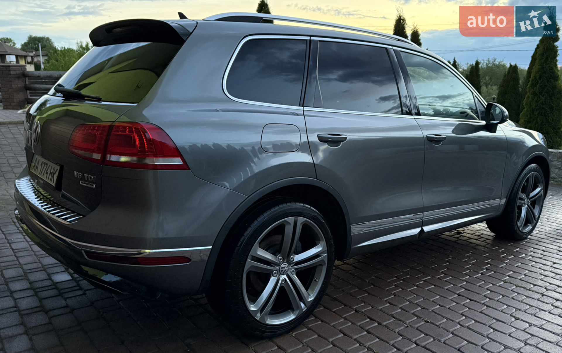 2016 Volkswagen Touareg - мініатюра 6