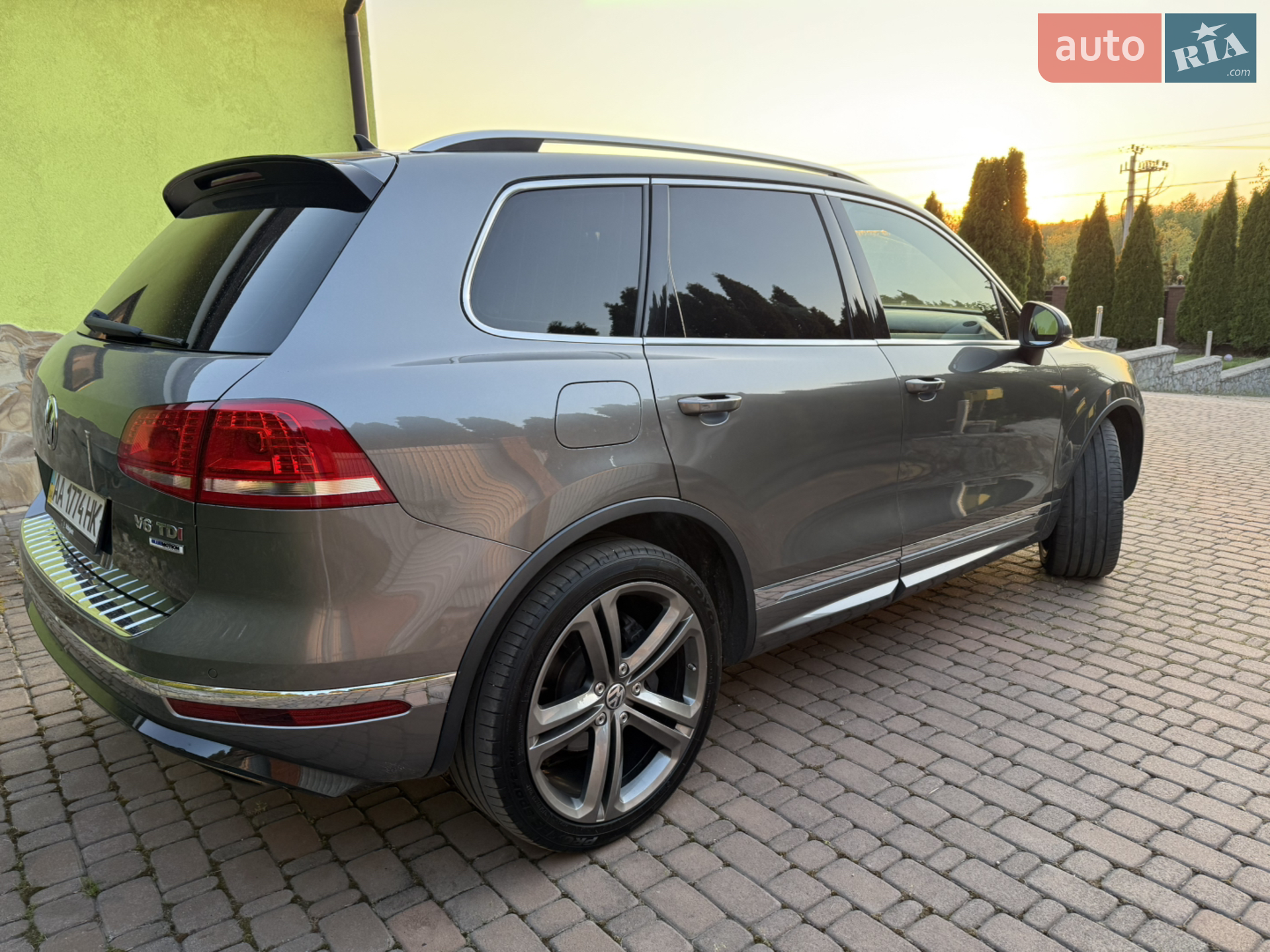 2016 Volkswagen Touareg - мініатюра 15
