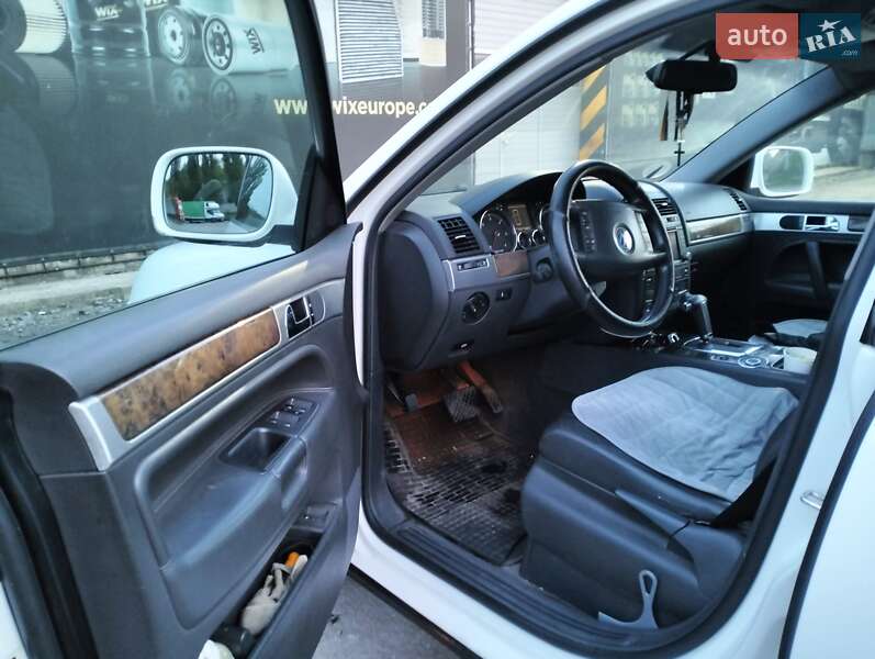 Внедорожник / Кроссовер Volkswagen Touareg 2006 в Киеве фото 5 Внедорожник / Кроссовер Volkswagen Touareg 2006 в Киеве