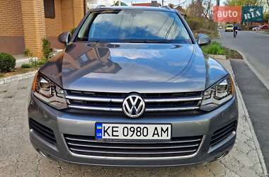 Позашляховик / Кросовер Volkswagen Touareg 2014 в Дніпрі