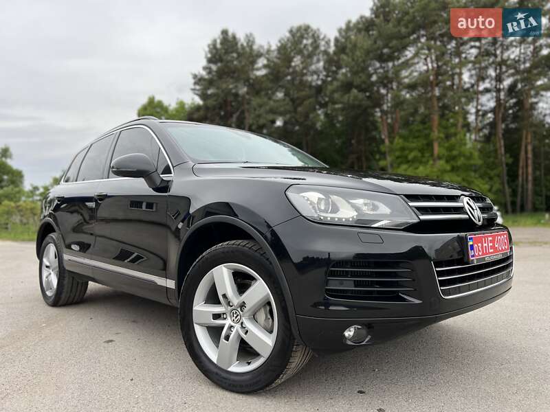Внедорожник / Кроссовер Volkswagen Touareg 2011 в Радивилове