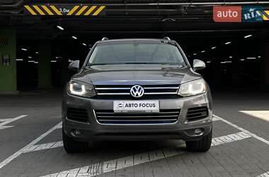 Внедорожник / Кроссовер Volkswagen Touareg 2012 в 