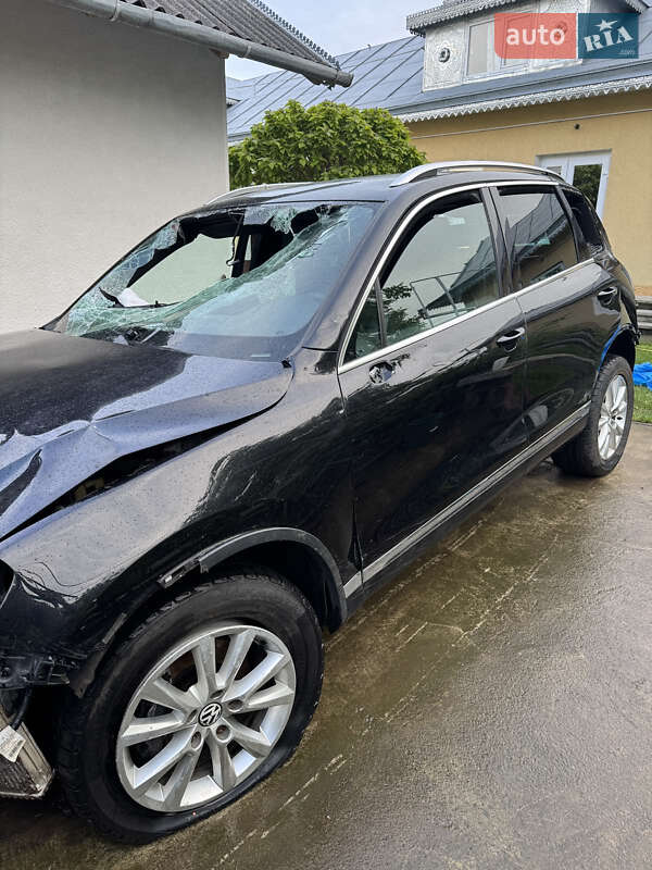 Позашляховик / Кросовер Volkswagen Touareg 2011 в Делятині
