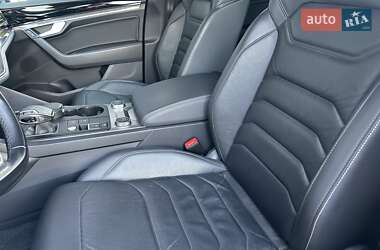 Позашляховик / Кросовер Volkswagen Touareg 2021 в 