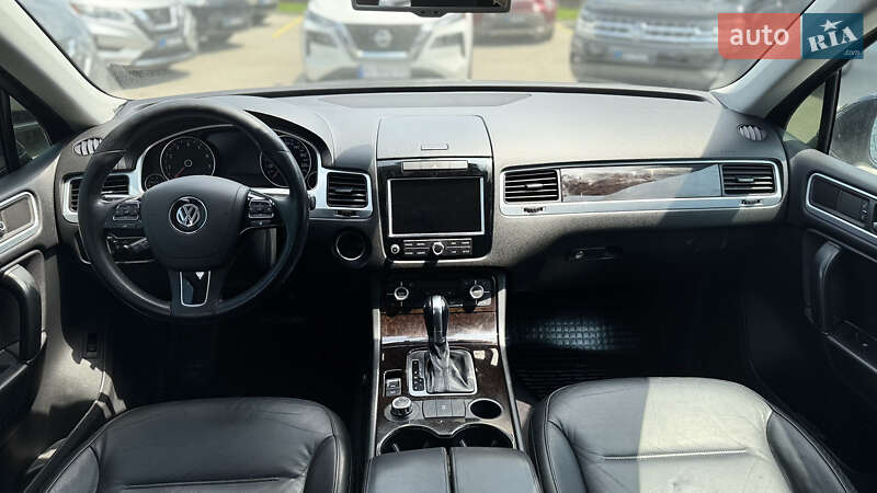 Позашляховик / Кросовер Volkswagen Touareg 2010 в Кропивницькому