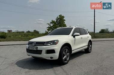 Позашляховик / Кросовер Volkswagen Touareg 2012 в 