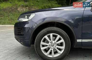 Позашляховик / Кросовер Volkswagen Touareg 2012 в 