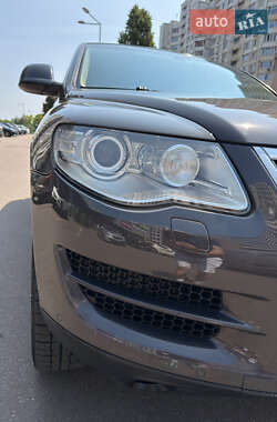 Позашляховик / Кросовер Volkswagen Touareg 2007 в 