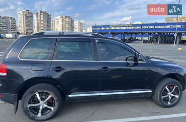 Позашляховик / Кросовер Volkswagen Touareg 2006 в 