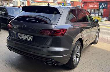 Внедорожник / Кроссовер Volkswagen Touareg 2021 в 