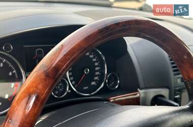 Внедорожник / Кроссовер Volkswagen Touareg 2006 в 