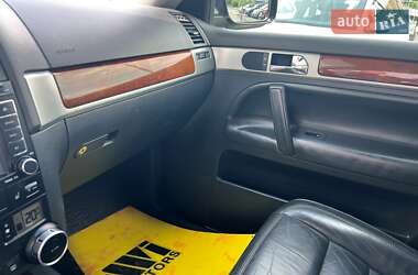 Внедорожник / Кроссовер Volkswagen Touareg 2006 в 