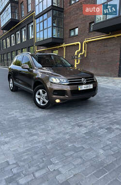 Позашляховик / Кросовер Volkswagen Touareg 2013 в Полтаві