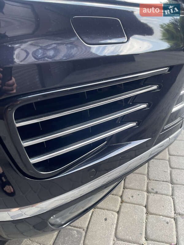 Позашляховик / Кросовер Volkswagen Touareg 2015 в Дніпрі