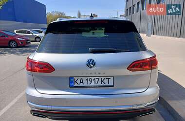 Внедорожник / Кроссовер Volkswagen Touareg 2020 в 