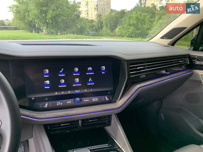 Позашляховик / Кросовер Volkswagen Touareg 2023 в Кривому Розі